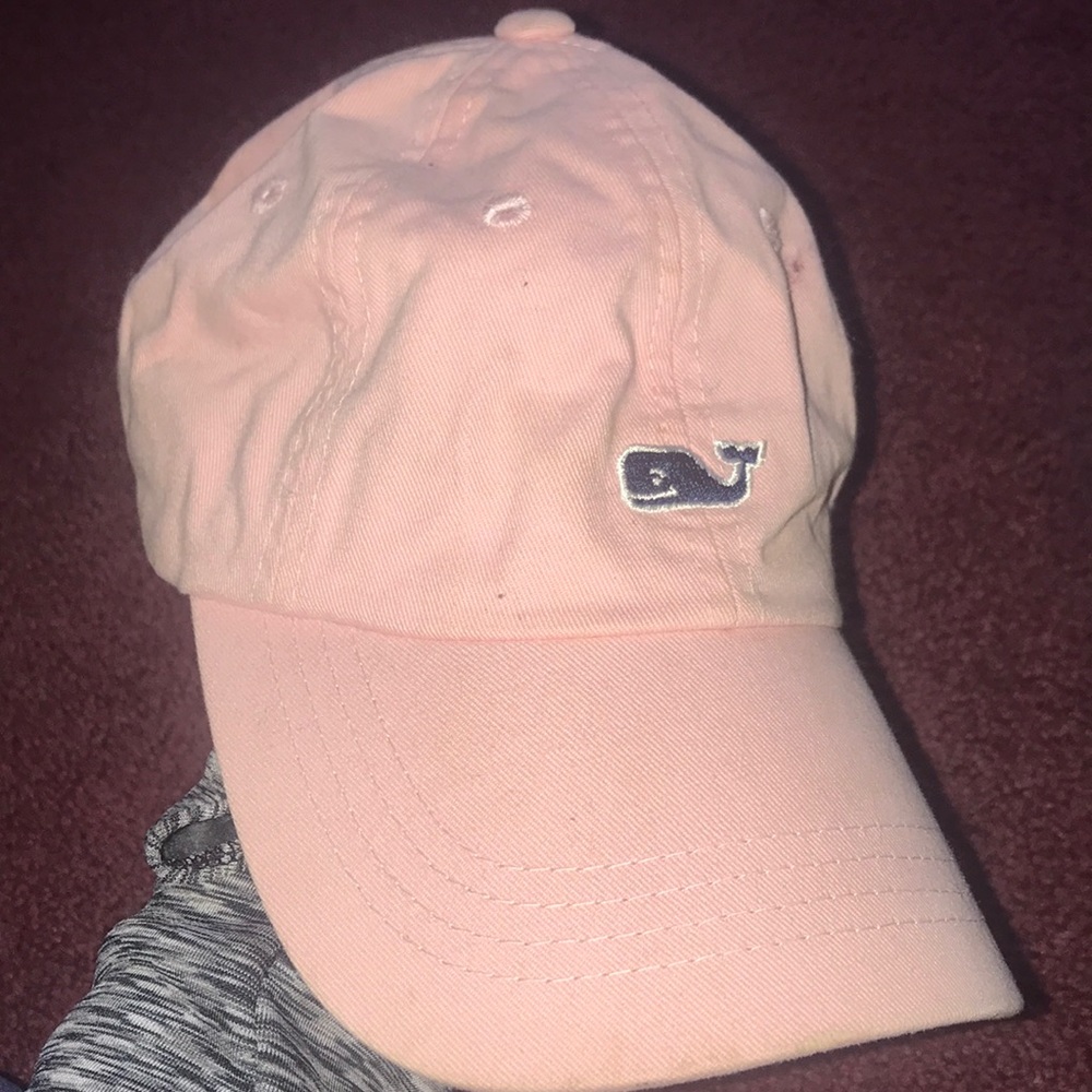 light pink vineyard vines hat